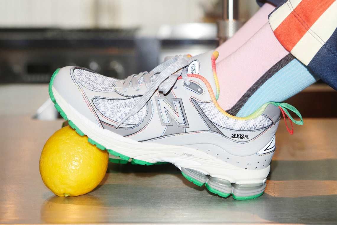 【スニダンで購入可】4/15発売 GANNI × New Balance WMNS 2002R 2colors 抽選/定価/販売店舗まとめ 3枚目