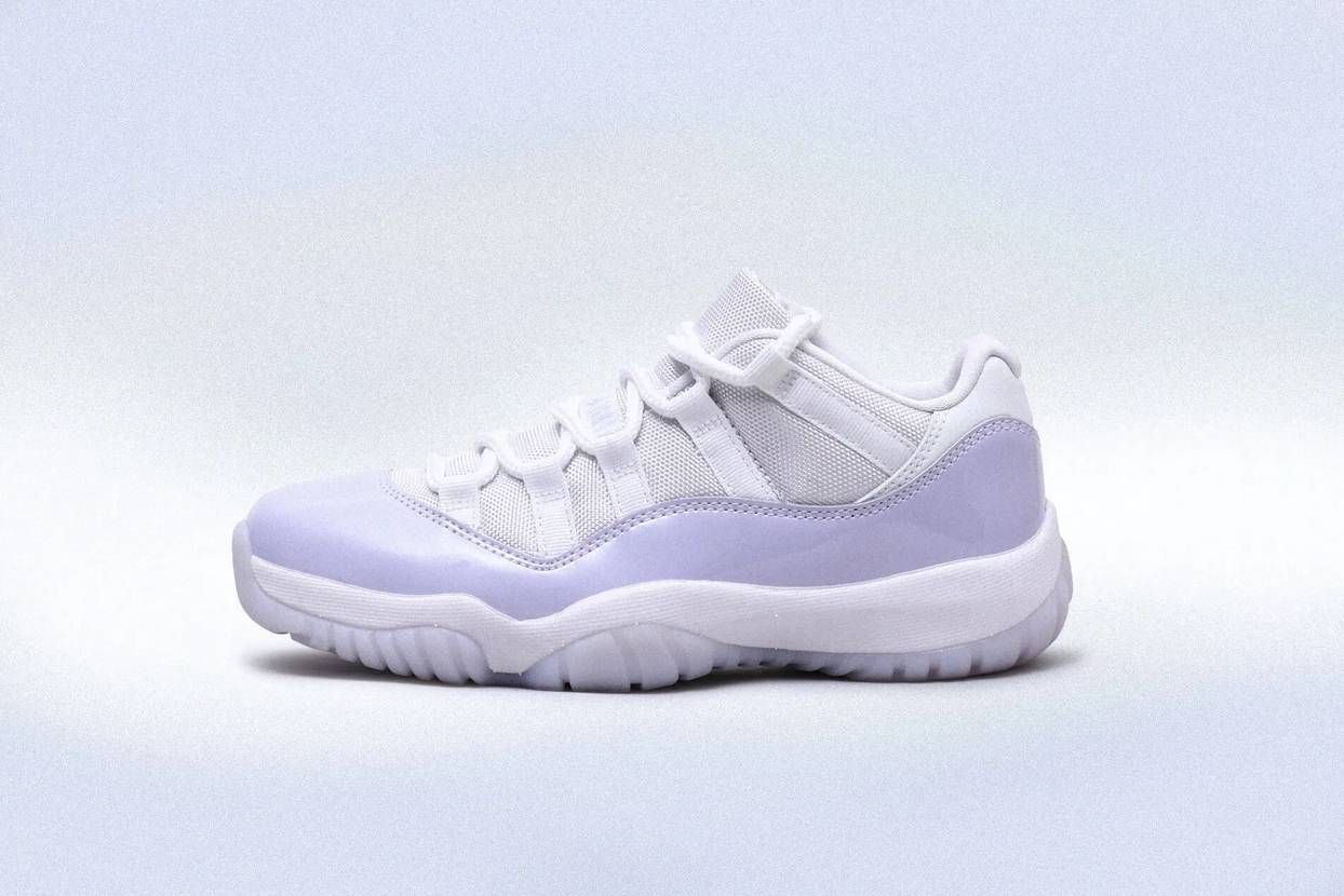 【スニダンで購入可】4/28発売 Nike WMNS Air Jordan 11 Low "Pure Violet" 抽選/定価/販売店舗まとめ 2枚目