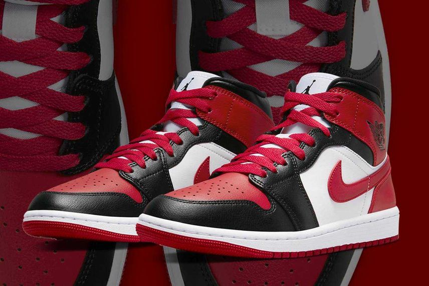 Nike WMNS Air Jordan 1 Mid