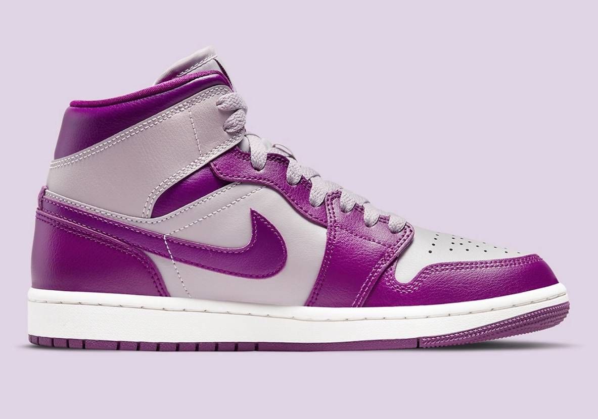 【リーク】Nike WMNS Air Jordan 1 Mid "Purple/Grey" 抽選/定価/販売店舗まとめ 3枚目