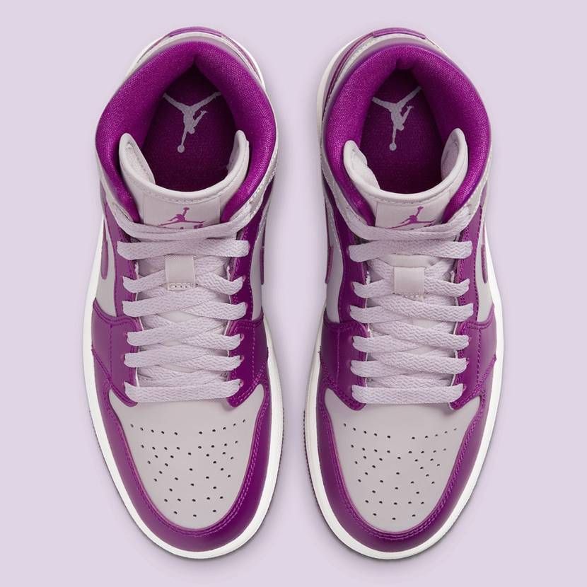 【リーク】Nike WMNS Air Jordan 1 Mid "Purple/Grey" 抽選/定価/販売店舗まとめ 4枚目