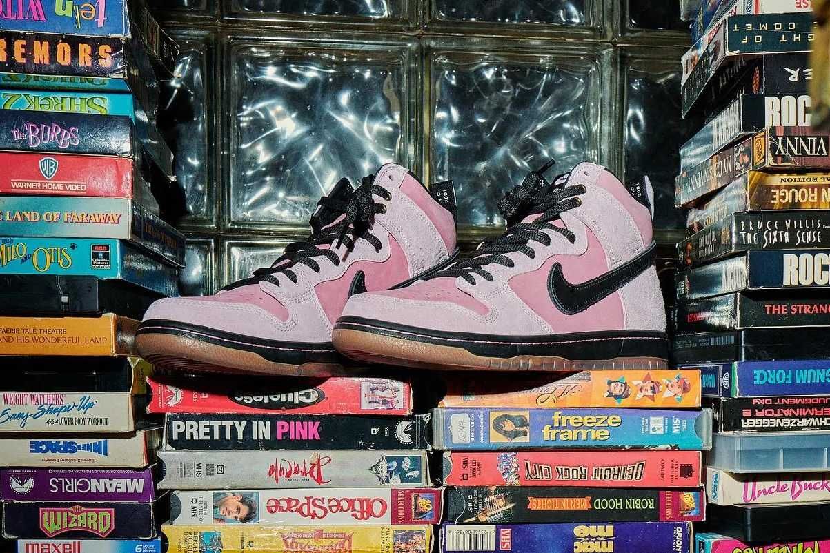 【スニダンで購入可】5/2発売 KCDC Brooklyn Skateshop × Nike SB Dunk High "Pink/Black" 抽選/定価/販売店舗まとめ 2枚目