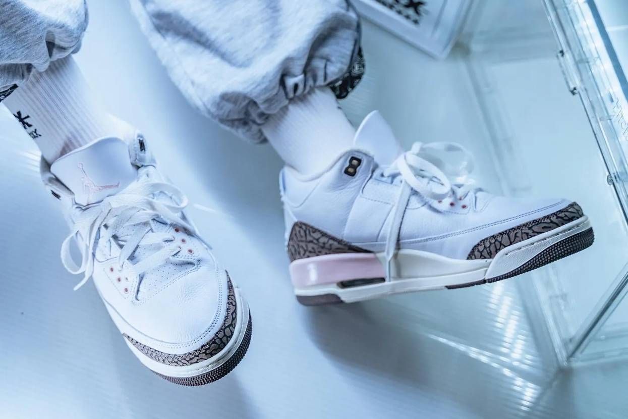 【スニダンで購入可】5/5・5/6発売 Nike WMNS Air Jordan 3 "Dark Mocha" 抽選/定価/販売店舗まとめ 2枚目