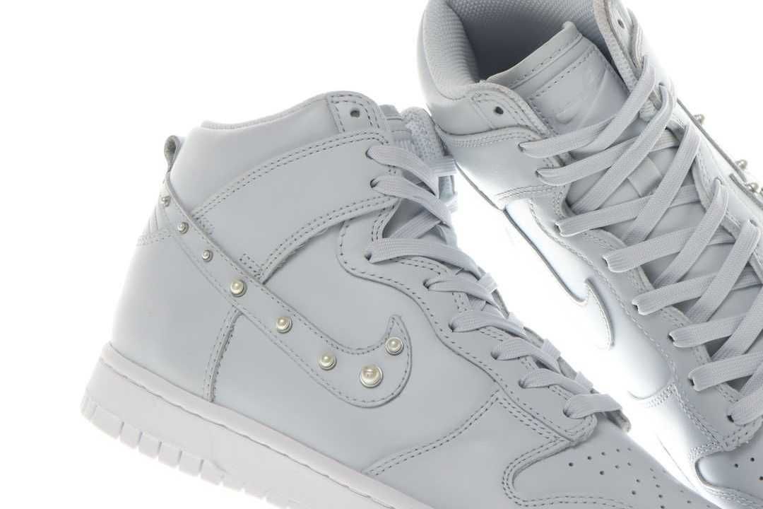 【スニダンで購入可】5/14・5/18発売 Nike WMNS Dunk High "Pearl/Glacier Blue" 抽選/定価/販売店舗まとめ 2枚目
