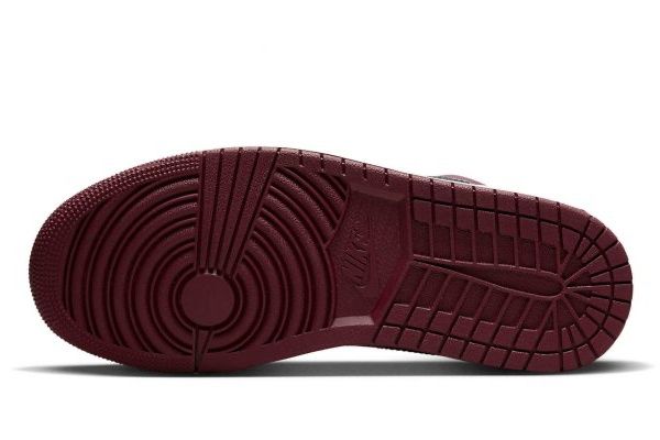 【リーク】Nike WMNS Air Jordan 1 Low "Dark Beetroot" 抽選/定価/販売店舗まとめ 6枚目