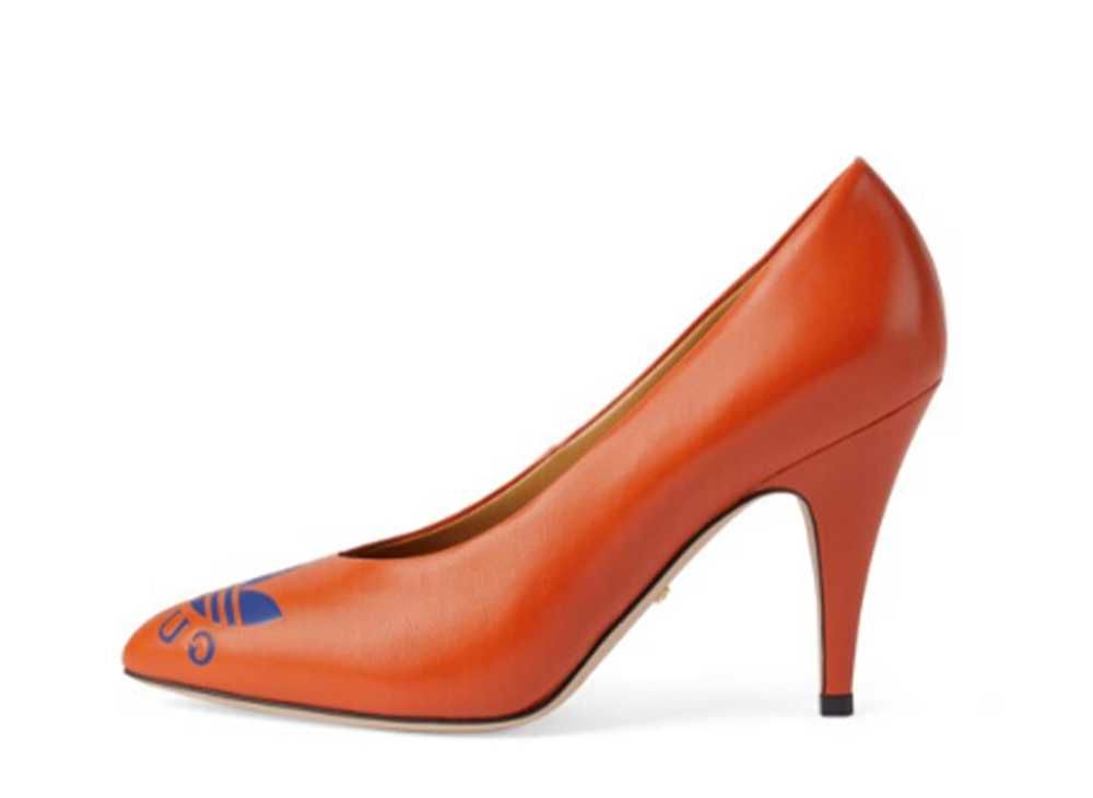Gucci × adidas WMNS Pumps "Orange"の新品/中古フリマ(通販)｜スニダン