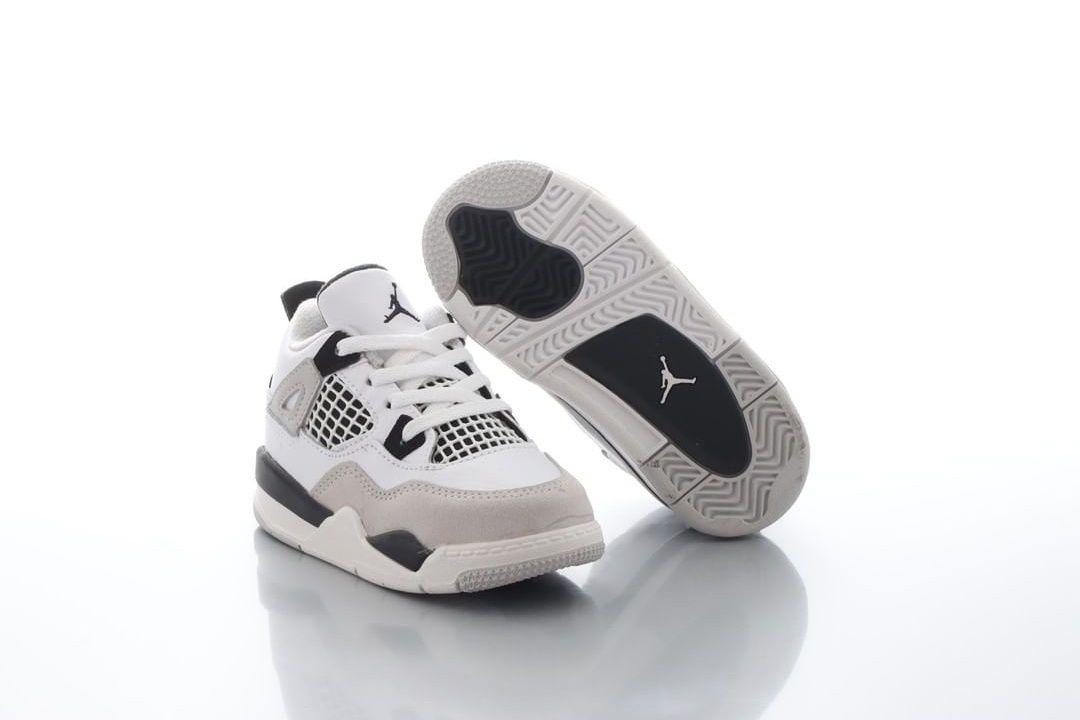 【スニダンで購入可】6/16発売 Nike Air Jordan 4 "Military Black" 抽選/定価/販売店舗まとめ 4枚目