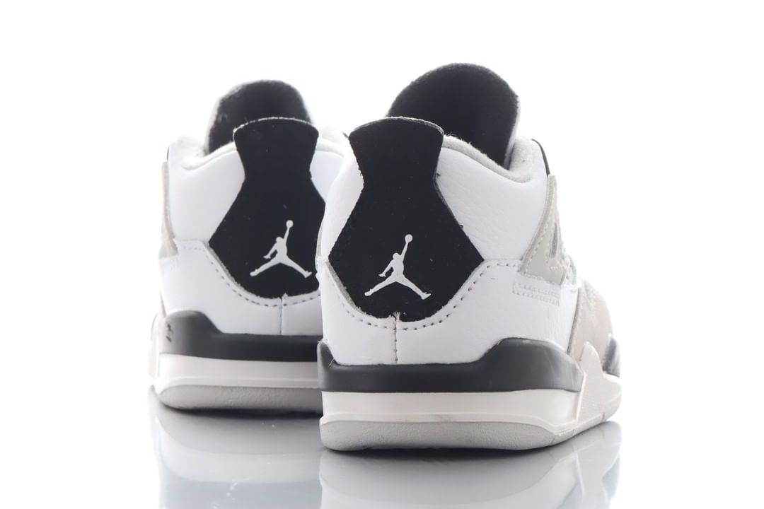 【スニダンで購入可】6/16発売 Nike Air Jordan 4 "Military Black" 抽選/定価/販売店舗まとめ 5枚目