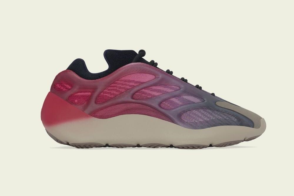 【スニダンで購入可】5/21発売 adidas YEEZY 700 V3 "Fade Carbon" 抽選/定価/販売店舗まとめ 2枚目