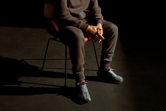 【スニダンで購入可】5/20発売 Raheem Sterling × New Balance Shadow of My Dreams MS327RS "Black" 抽選/定価/販売店舗まとめ 2枚目