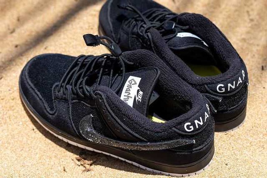 【スニダンで購入可】5/24発売 Gnarhunters × Nike SB Dunk Low "Black/White" 抽選/定価/販売店舗まとめ