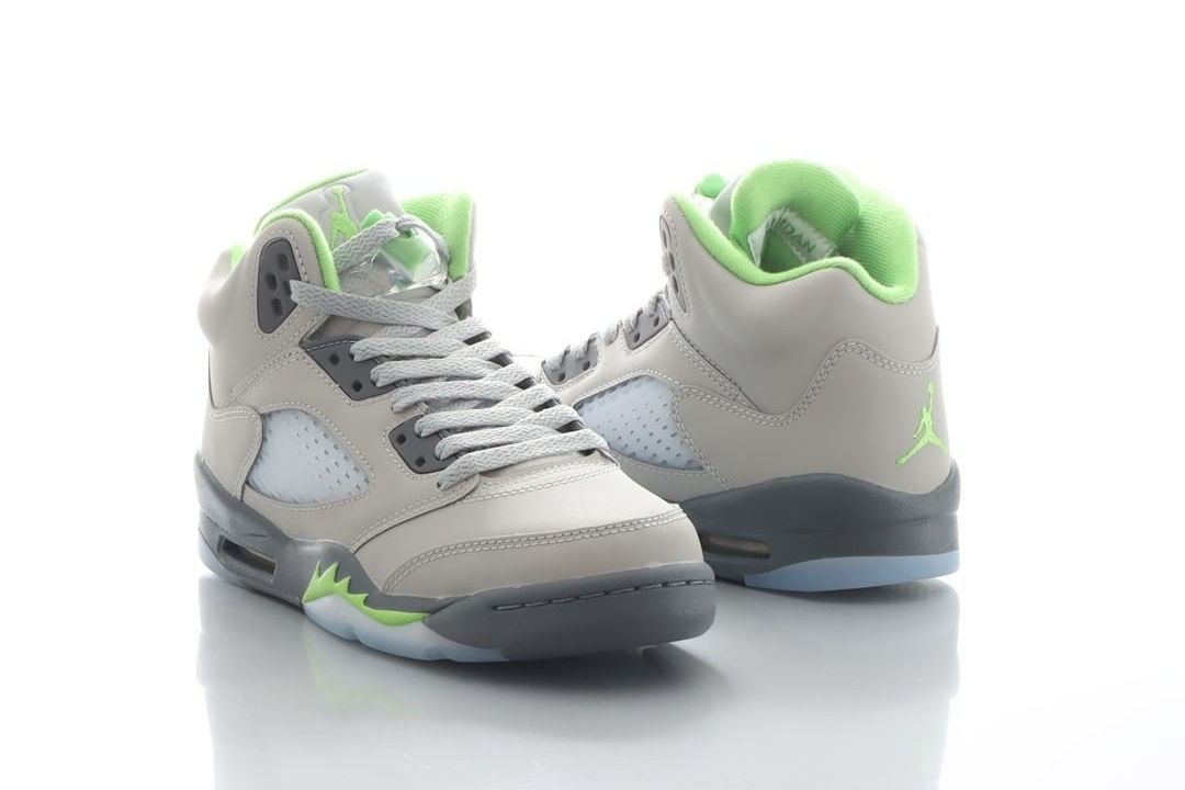 【スニダンで購入可】5/28・5/30発売 Nike Air Jordan 5 "Green Bean" (2022) 抽選/定価/販売店舗まとめ 3枚目