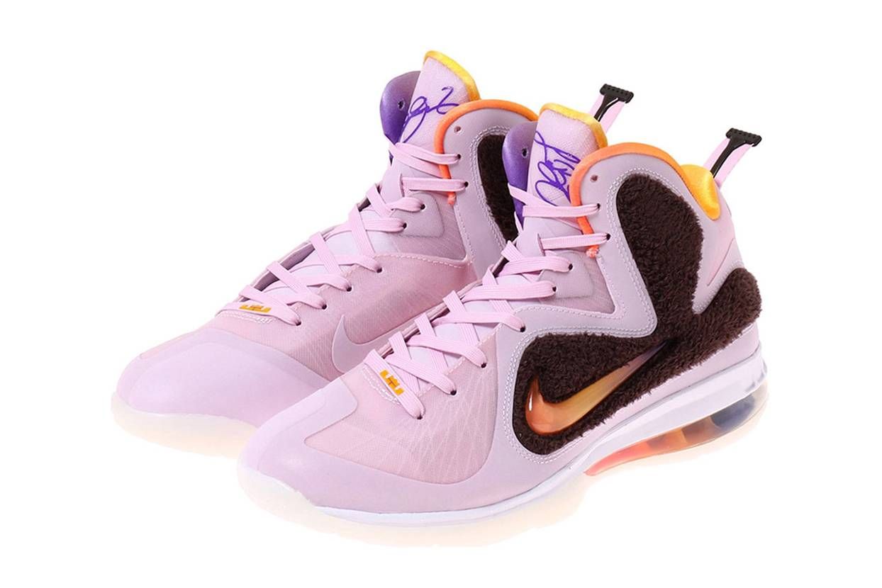 【スニダンで購入可】5/26発売 Nike LeBron 9 "Regal Pink" 抽選/定価/販売店舗まとめ 2枚目