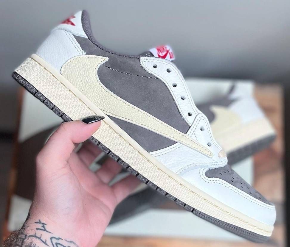 【スニダンで購入可】7/21発売 Travis Scott × Nike Air Jordan 1 Low "Reverse Mocha/Sail and Ridgerock" 抽選/定価/販売店舗まとめ 13枚目