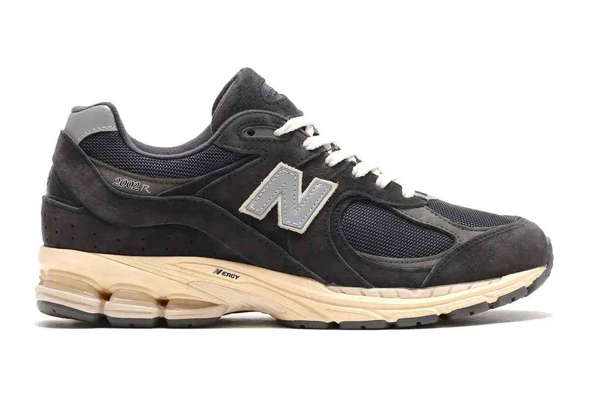 【スニダンで購入可】6/24発売 New Balance 2002R "Phantom" 抽選/定価/販売店舗まとめ 2枚目