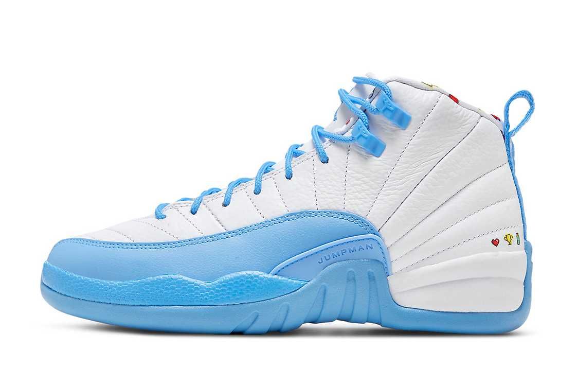 【リーク】Nike GS Air Jordan 12 "White/University Blue/Lemon Venom" 抽選/定価/販売店舗まとめ 2枚目