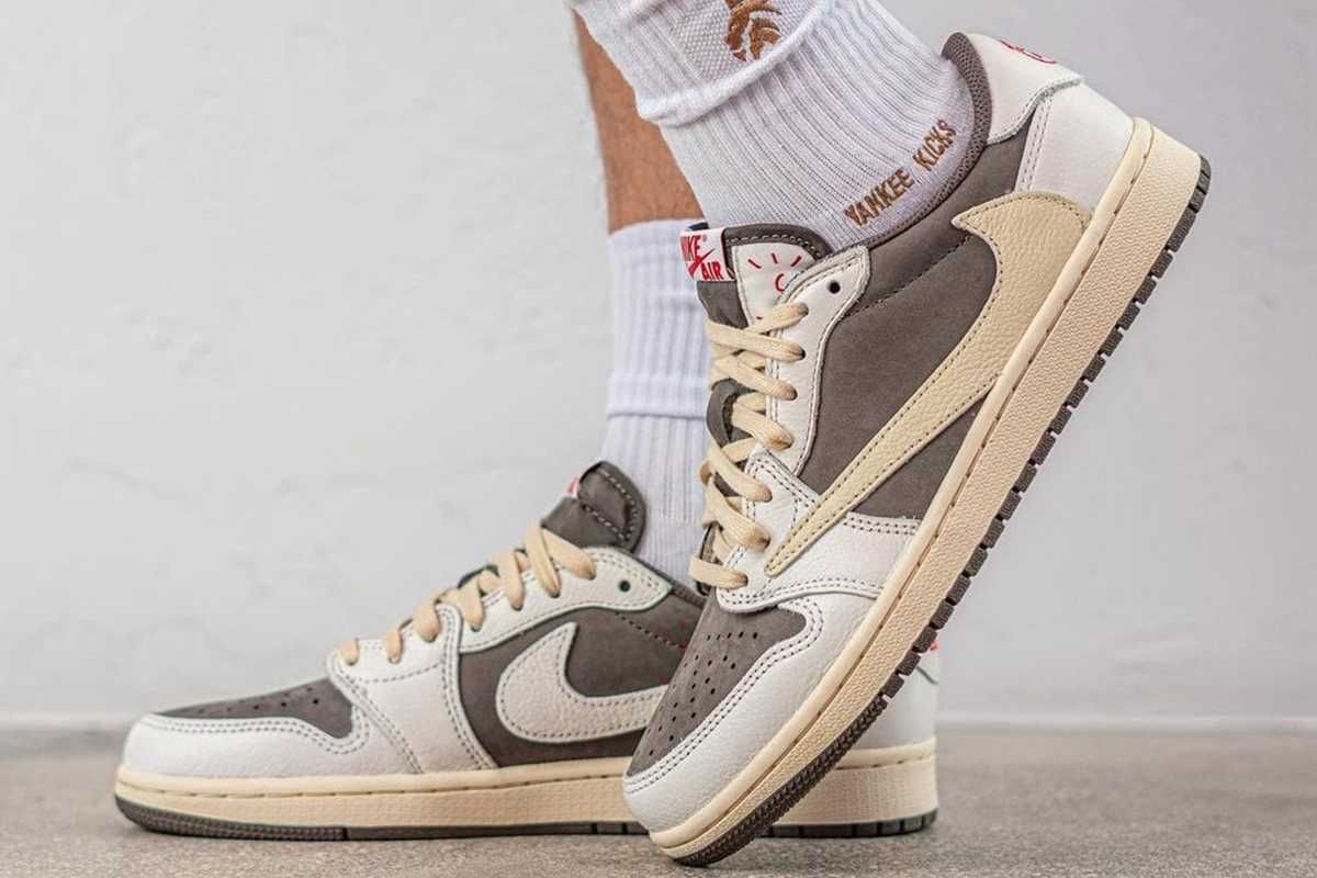 【スニダンで購入可】7/21発売 Travis Scott × Nike Air Jordan 1 Low "Reverse Mocha/Sail and Ridgerock" 抽選/定価/販売店舗まとめ 4枚目