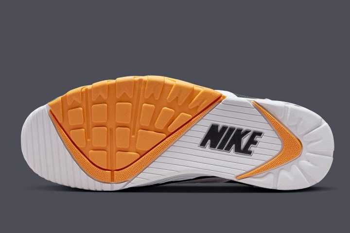 【最新リーク】Nike Air Cross Trainer 3 Low "Steelers" 抽選/定価情報 6枚目