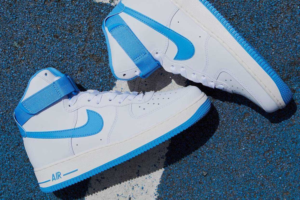 【スニダンで購入可】8/23発売 Nike WMNS Air Force 1 High "University Blue" 抽選/定価/販売店舗まとめ 2枚目