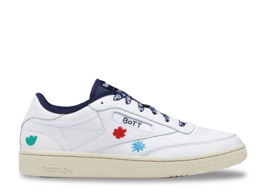 リーボックスニーカーのサイズ感は?3つの定番モデルを紹介!|コラム