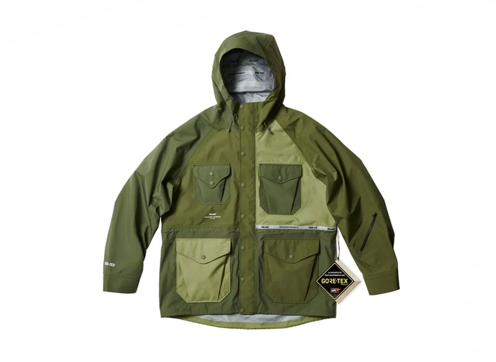 PALACE Engineered Garments Gore-tex Field Parka 