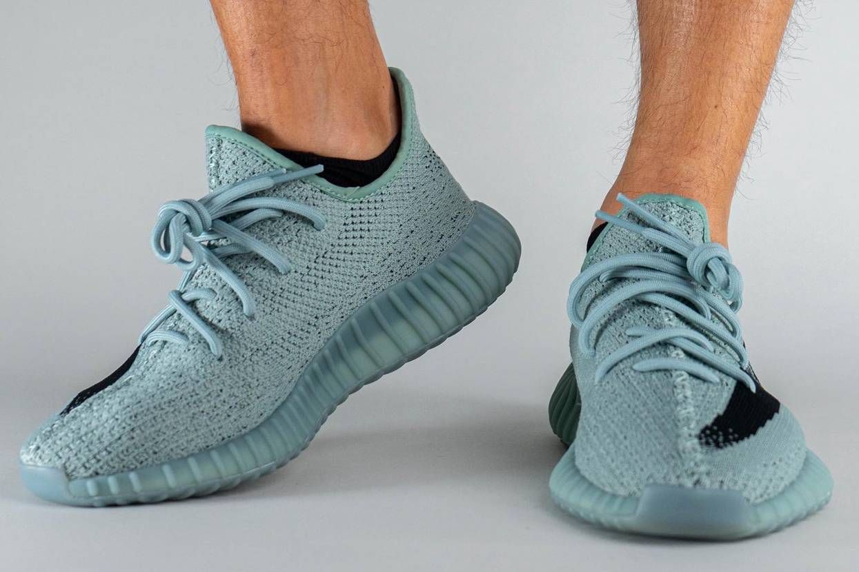 スニダンで購入可】10/22発売 adidas YEEZY Boost 350 V2