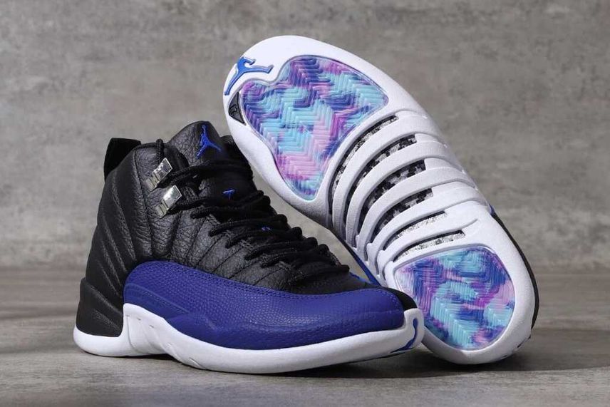 【スニダンで購入可】9/24・9/25・9/26発売 Nike WMNS Air Jordan 12 "Hyper Royal" 抽選/定価/販売店舗まとめ