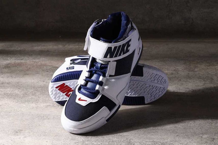 【スニダンで購入可】10/24・10/25発売 Nike Zoom Lebron 2 "Midnight Navy" 抽選/定価/販売店舗まとめ