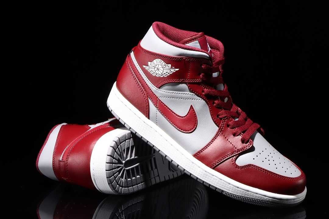【スニダンで購入可】11/18発売 Nike Air Jordan 1 Mid "Team Red" 抽選/定価/販売店舗まとめ