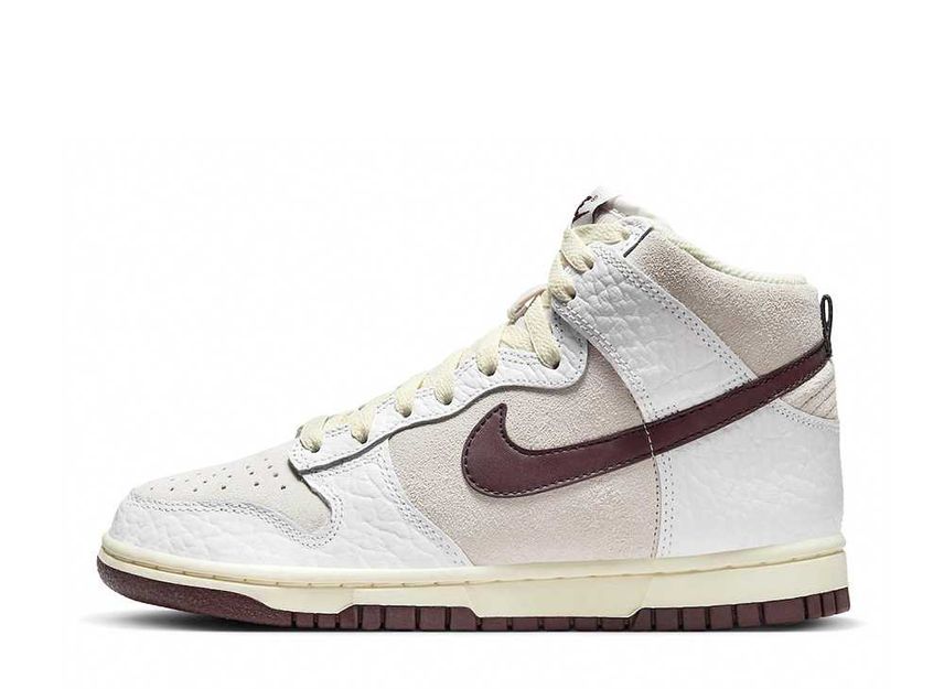 Nike WMNS Dunk High
