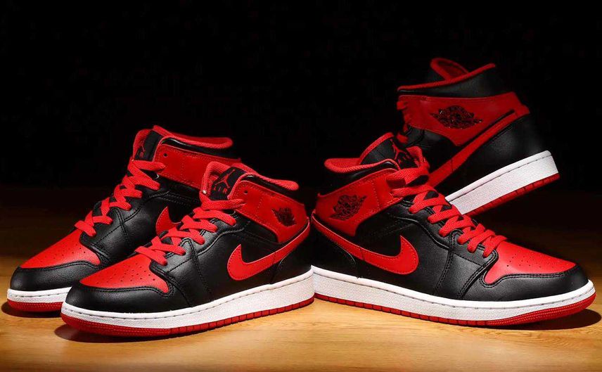 ナイキ エアジョーダン1 GS 靴 DQ8423-060 22.5 Nike GS Air Jordan 1 Mid