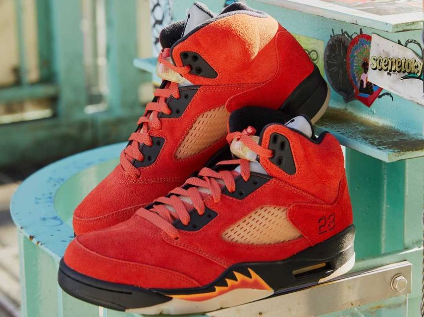 ★入手困難★大人気★ダンクオンマーズ ジョーダン5 DD9336-800 Nike Women's Air Jordan 5