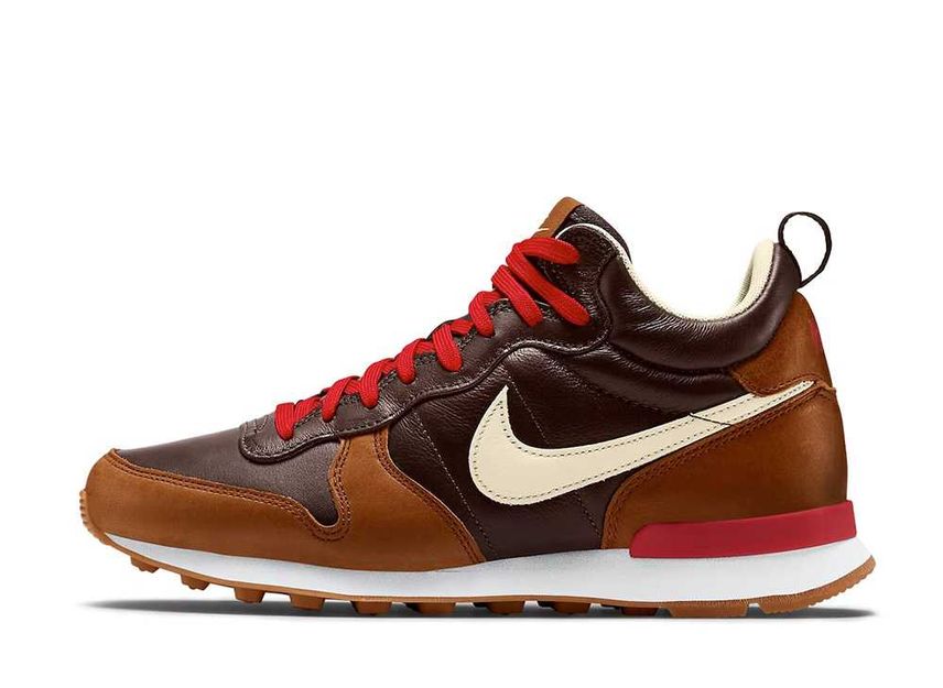 Internationalist mid top