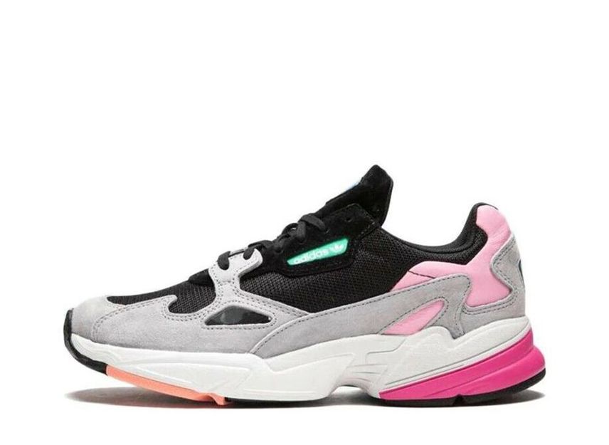 アディダス ウィメンズ ファルコン "ライト グラナイト"