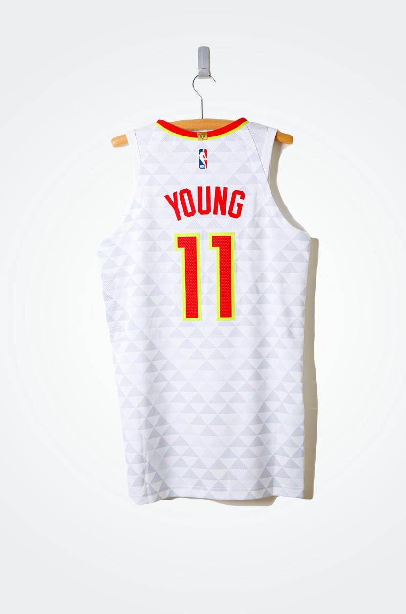 #11 Trae Young Atlanta Hawks 2018-19 'Association'