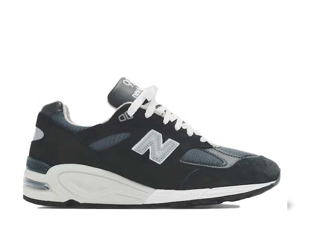 KITH × New Balance 990V2 