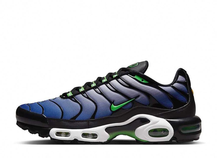 Nike air max plus black boys sales