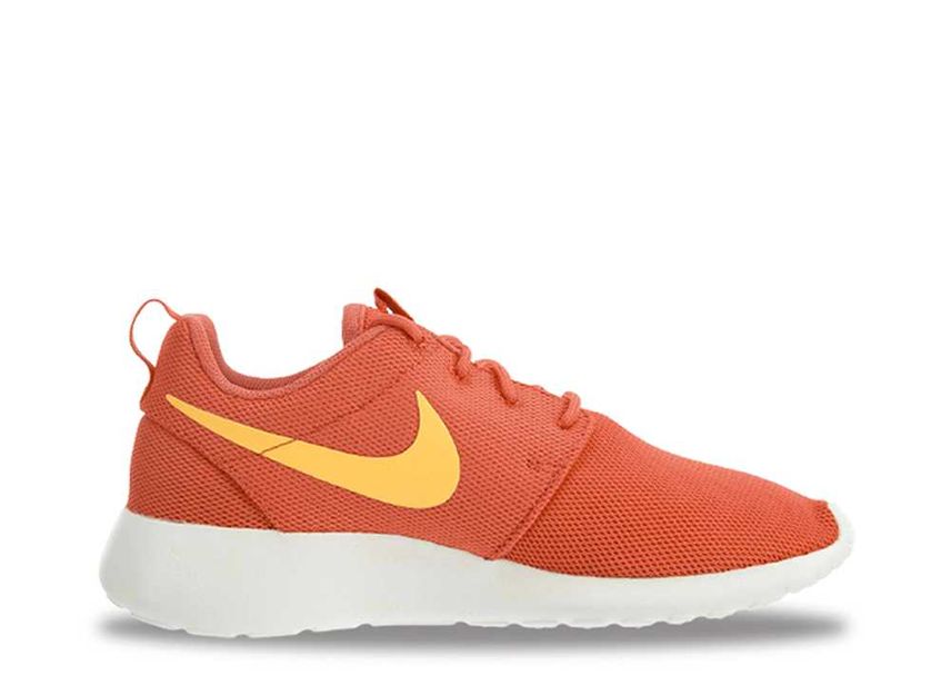 Nike WMNS Roshe One