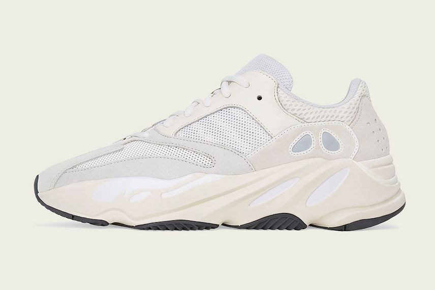 adidas YEEZY Boost 700