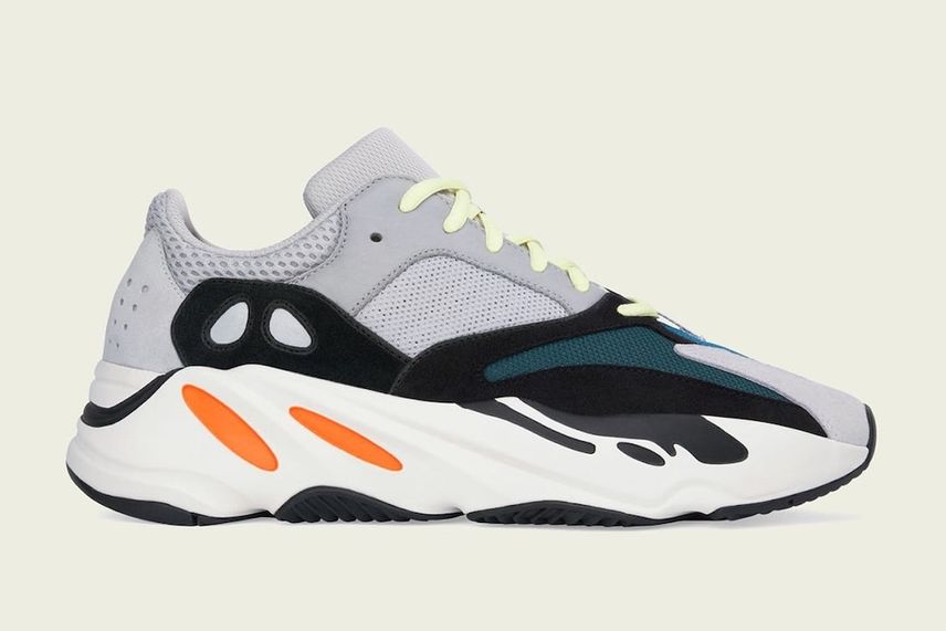 adidas YEEZY Boost 700 