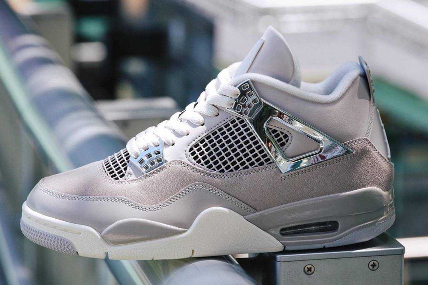 Nike Women's Air Jordan 4 Retro Nike Women's Air Jordan 4 Retro