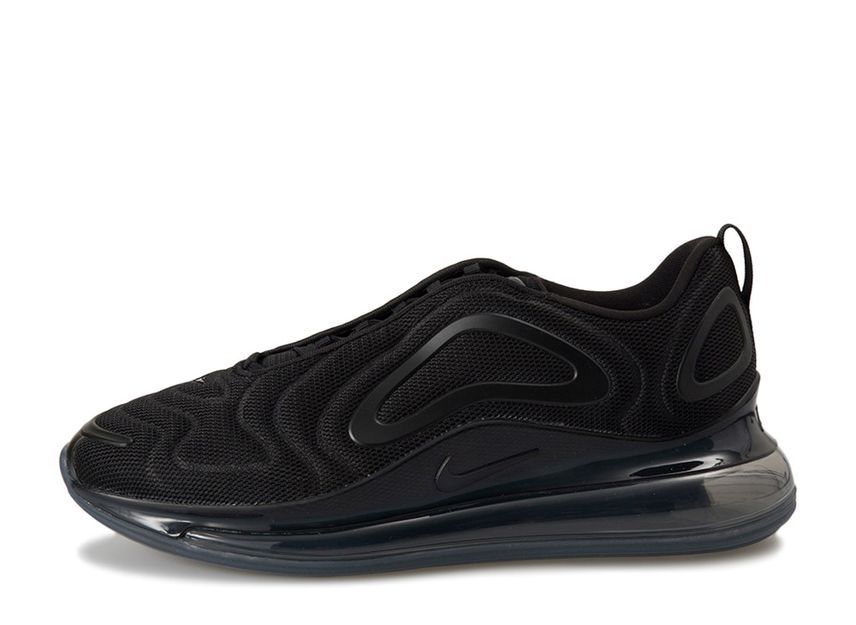 Triple black 2025 nike 720
