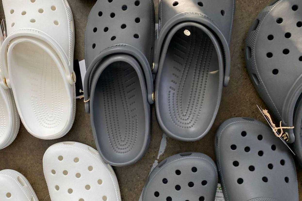 海外9/14発売|JJJJound × Crocs Classic Crog 2colors|抽選/販売/定価情報
