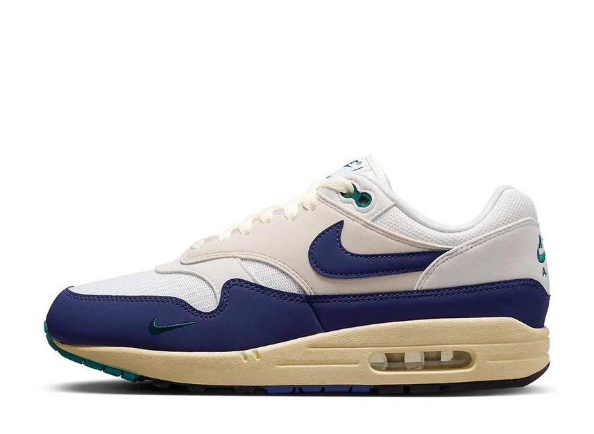 Athletic nike deals thea