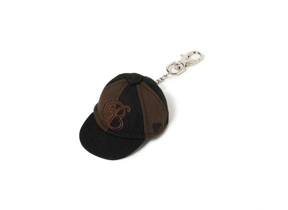 Blackeyepatch B Emblem New Era Cap Keychain "Black/Brown"の新品/中古フリマ(通販)｜スニダン