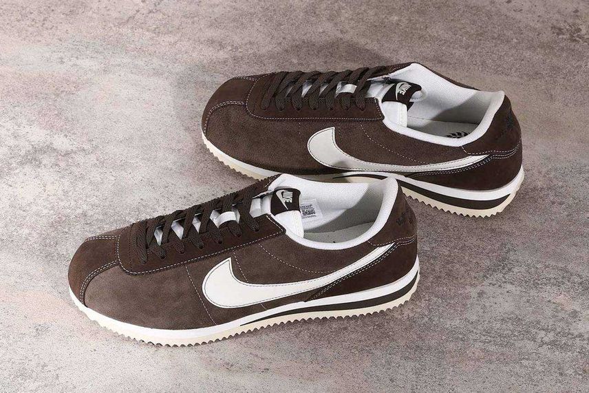 ナイキ コルテッツ SE ハングル デイ FQ8144-237 Nike Cortez SE