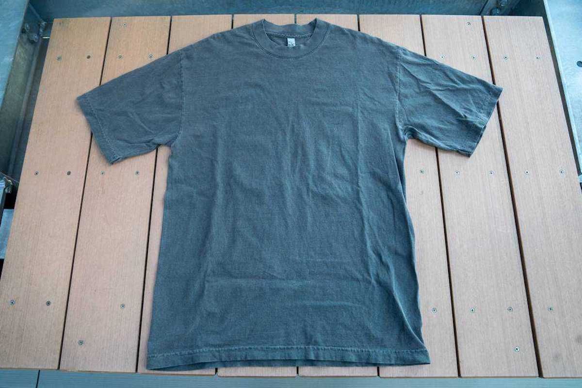 「ロスアパ」のTシャツを実物レビュー！気になる着用感や質感＆おすすめコーデも紹介｜コラム 1枚目