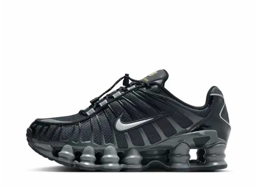 Nike Shox&Air Max Plusのおすすめスタイル10選