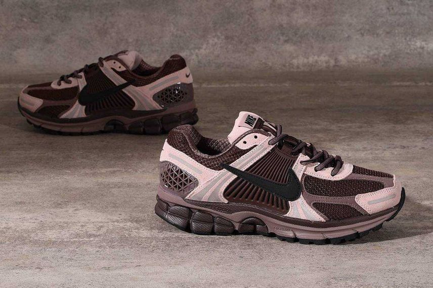 11/8発売|Nike WMNS Zoom Vomero 5 "Pink Oxford and Plum Eclipse"|抽選/販売/定価情報