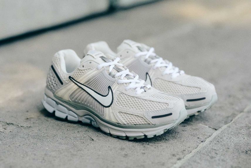 Nike Zoom Vomero 5 SE Nike Zoom Vomero 5 SE